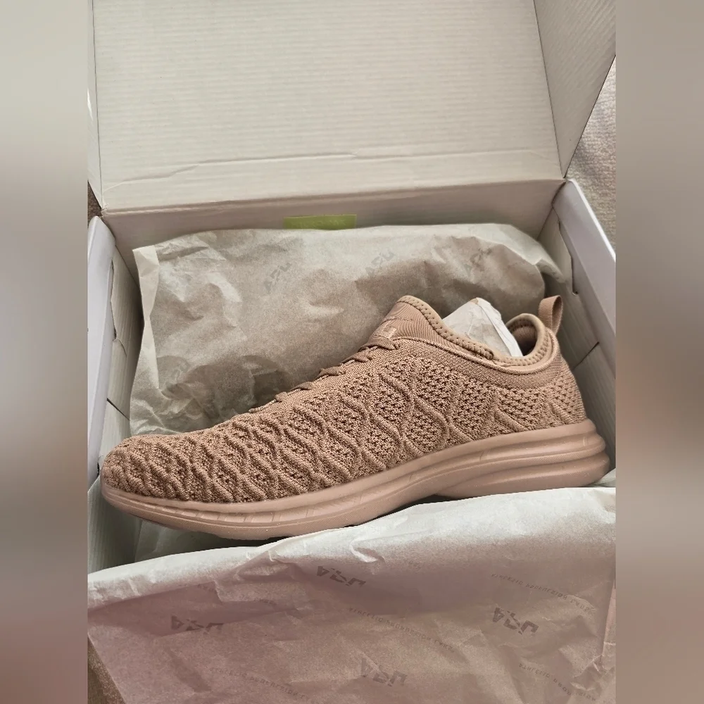 NIB! APL, Men's TechLoom Phantom, Almond/Champagne, Size 10, MSRP $206